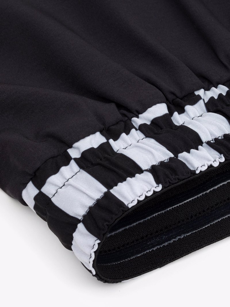 MANTO hybrid fightshorts Cross -black